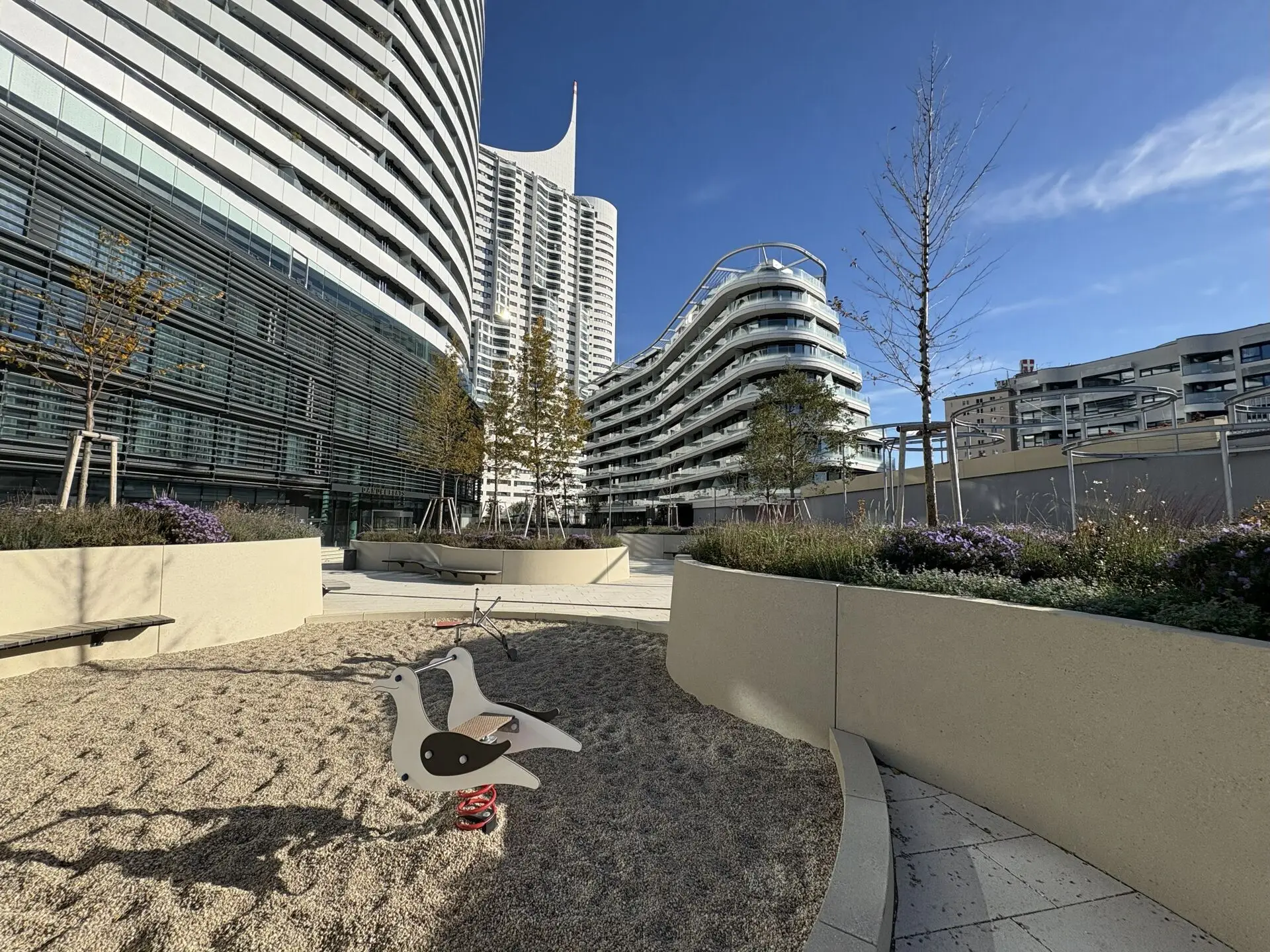 20251031_084531172_iOS