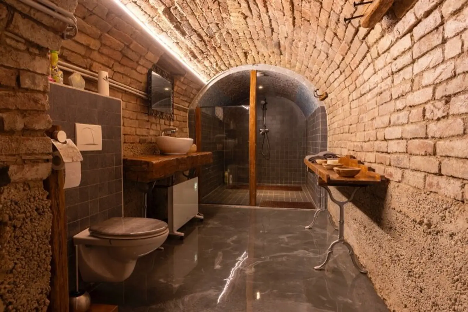 Exklusive Landhausvilla in Engelmannsbrunn – Luxus, Ruhe & Privatsphäre im Herzen des Wagrams