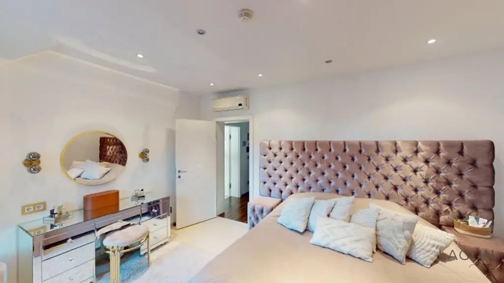 Hochwertiges Luxus-Einfamilienhaus in Maria-Lanzendorf