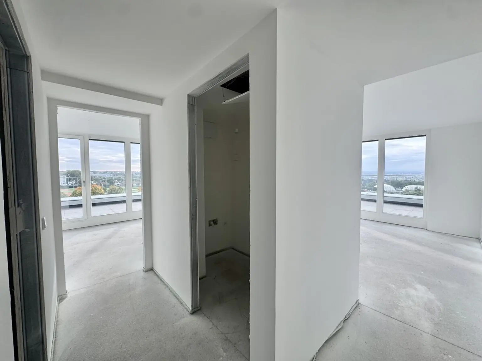 Exklusives Penthouse mit 90m2 Panoramaterrasse: Provisionsfrei - Wohnung + Büro mit luxuriöser Ausstattung