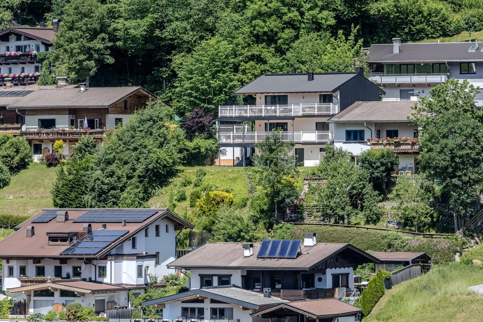 Modernes Haus in Sonnenlage