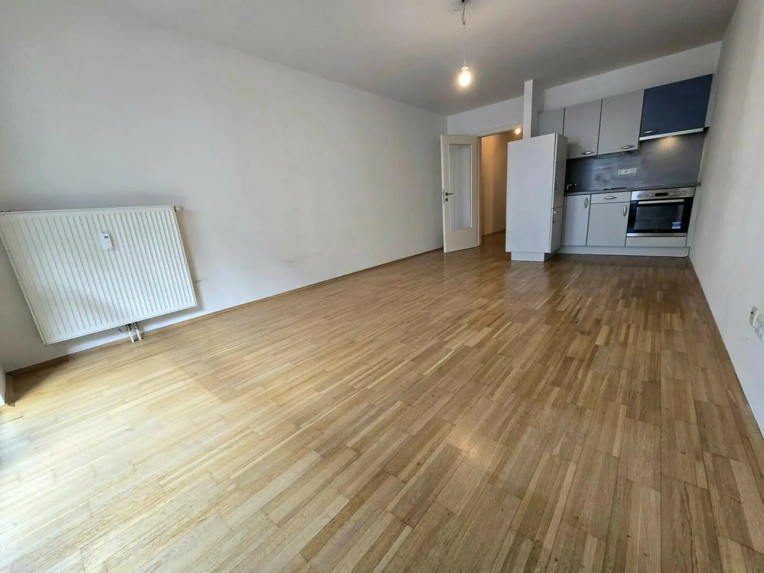 Nette Kleinwohnung für Singles – Terrasse - Jakomini - ab April verfügbar!
