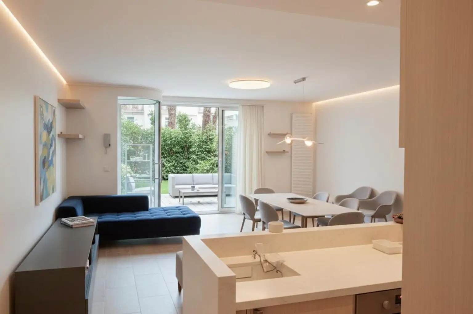 1. KI Bild Wohnzimmer_ Balkon