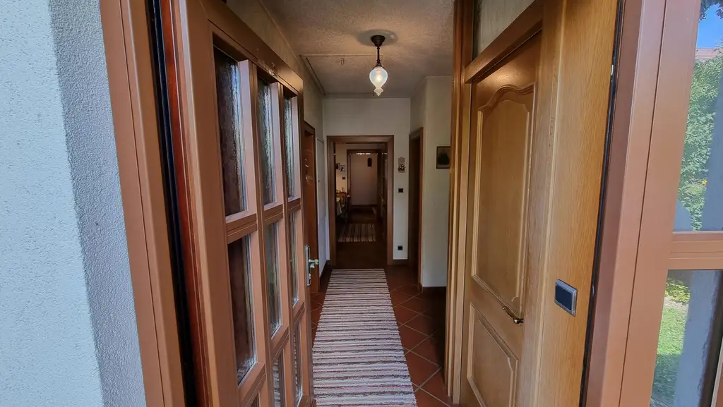 Gepflegter Bungalow mit großem Grundstück in Linsberg