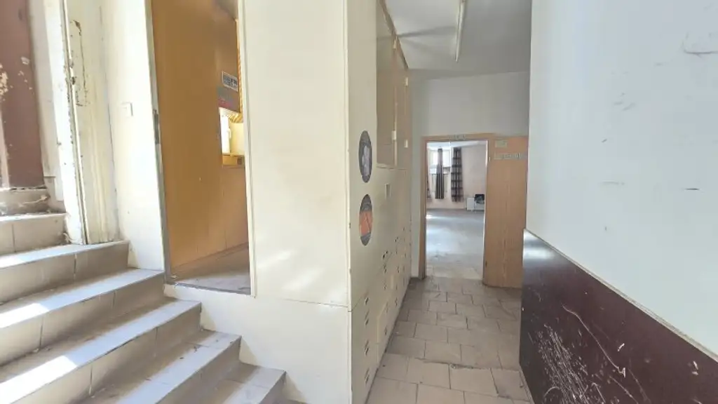Schöne Geschäftslokal, Gewerbeimmobilien, Souterrain