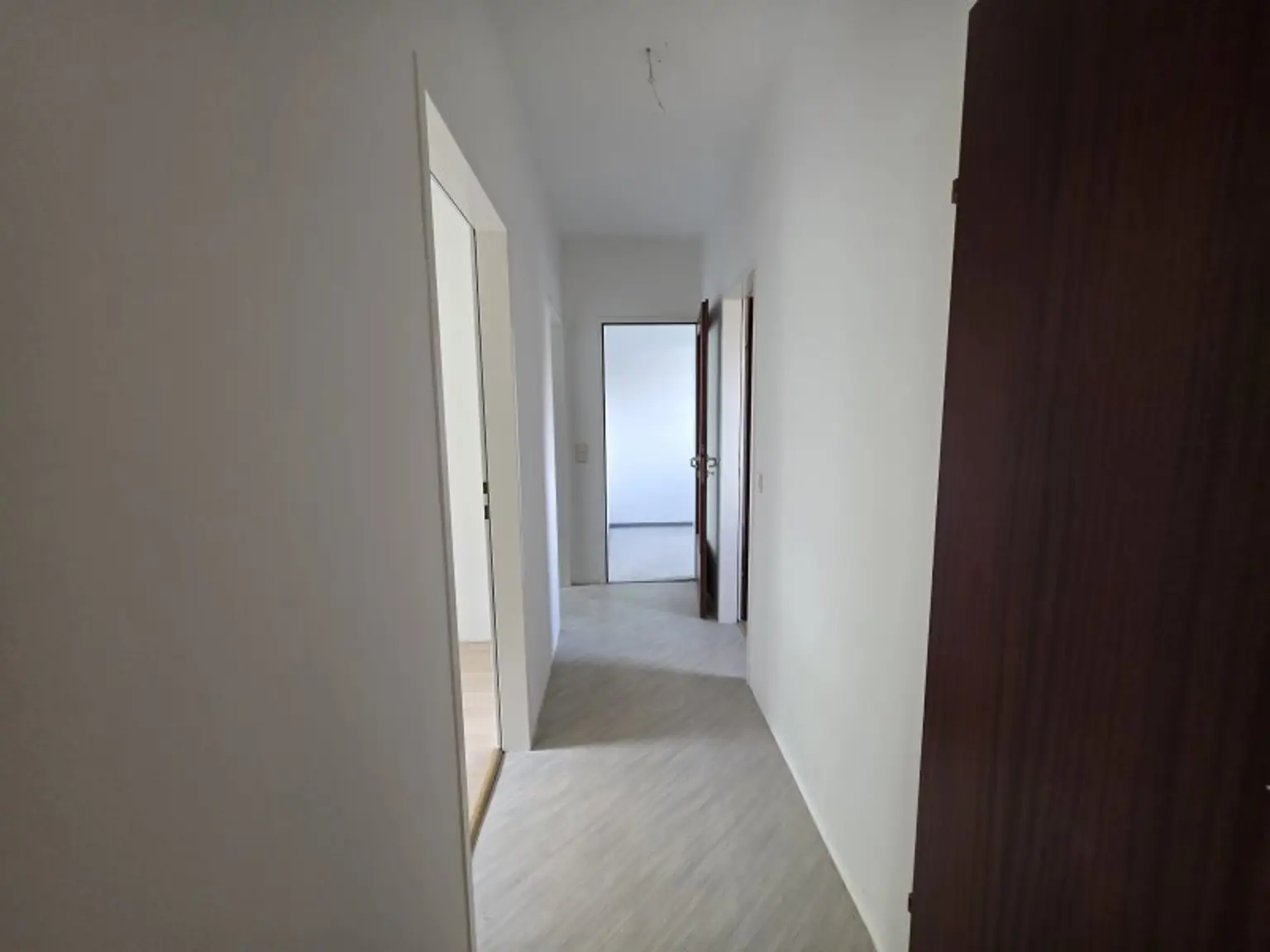 Willkommen in Ihrer GARTENWOHNUNG  3,5 ZIMMER -  inklusive KFZ-STELLPLATZ