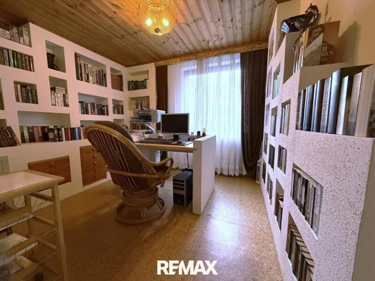 Büro UG