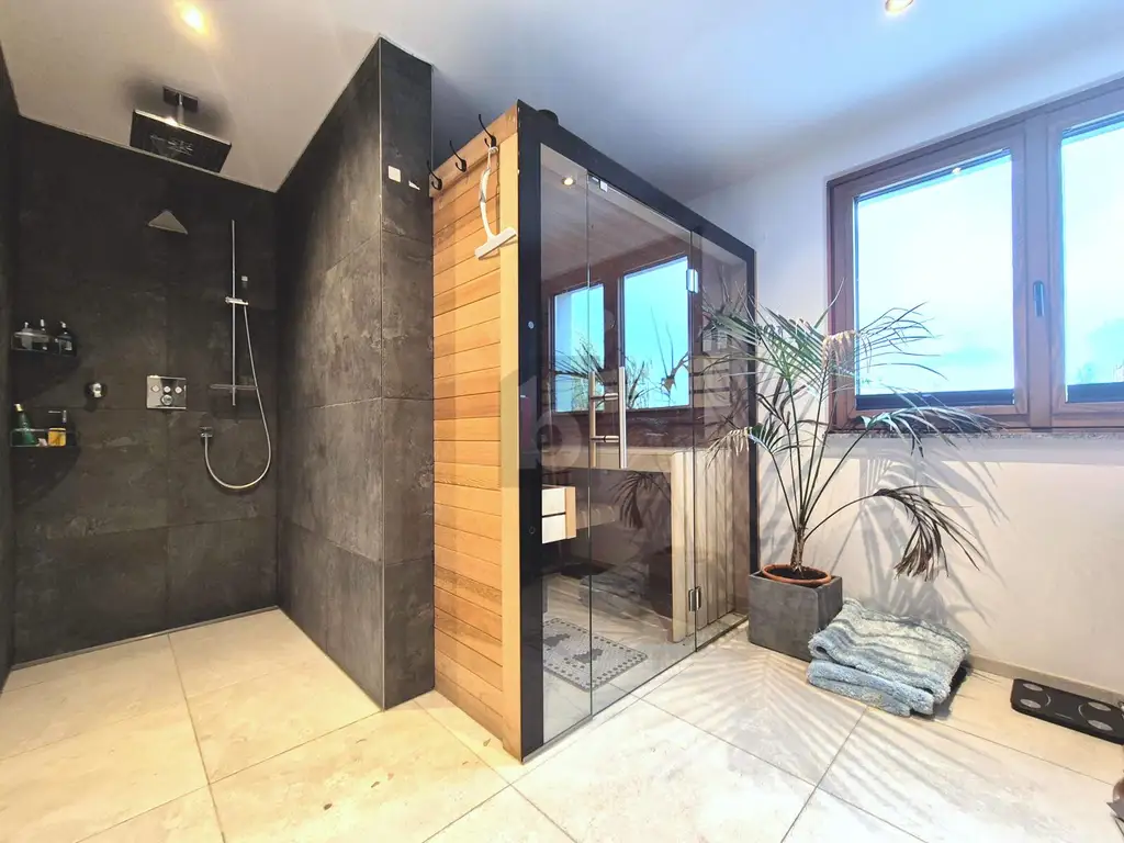 EIN ZUHAUSE FÜR DIE SEELE ? RUHE, ELEGANZ UND TECHNIK AUF HÖCHSTEM NIVEAU