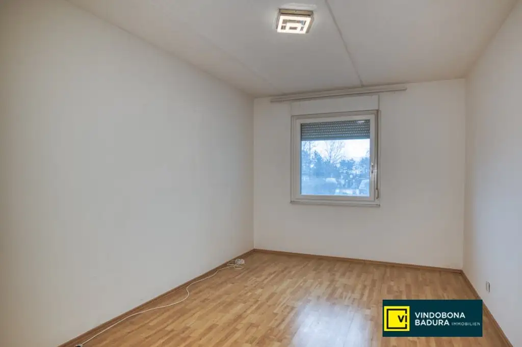 Familienfreundliche 3-Zimmer Wohnung mit Loggia | Optimale Raumaufteilung | Garagenparkplatz