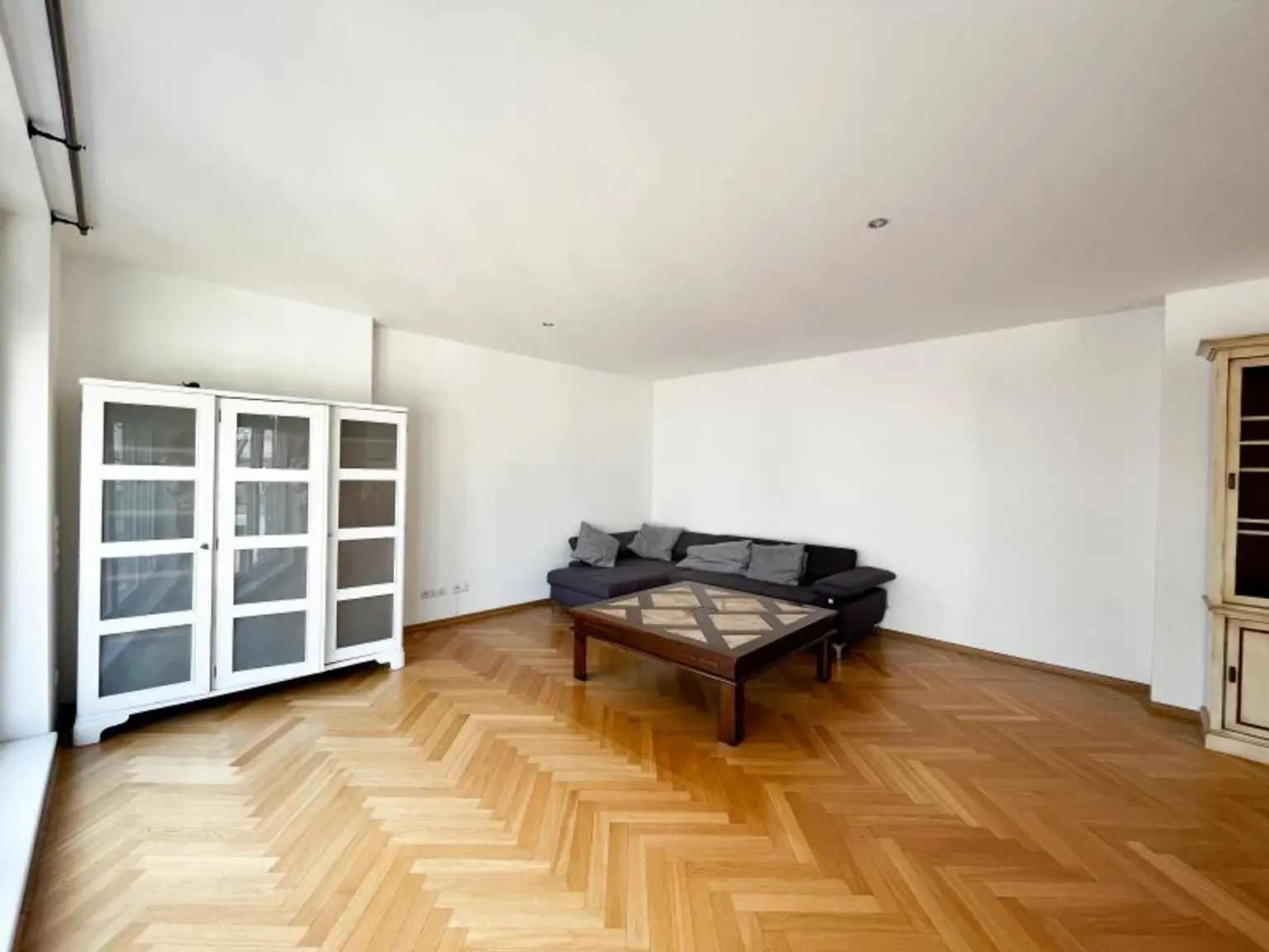 DACHTERRASSENMIETE, Nähe Börse / Rudolfsplatz - teilmöbliert