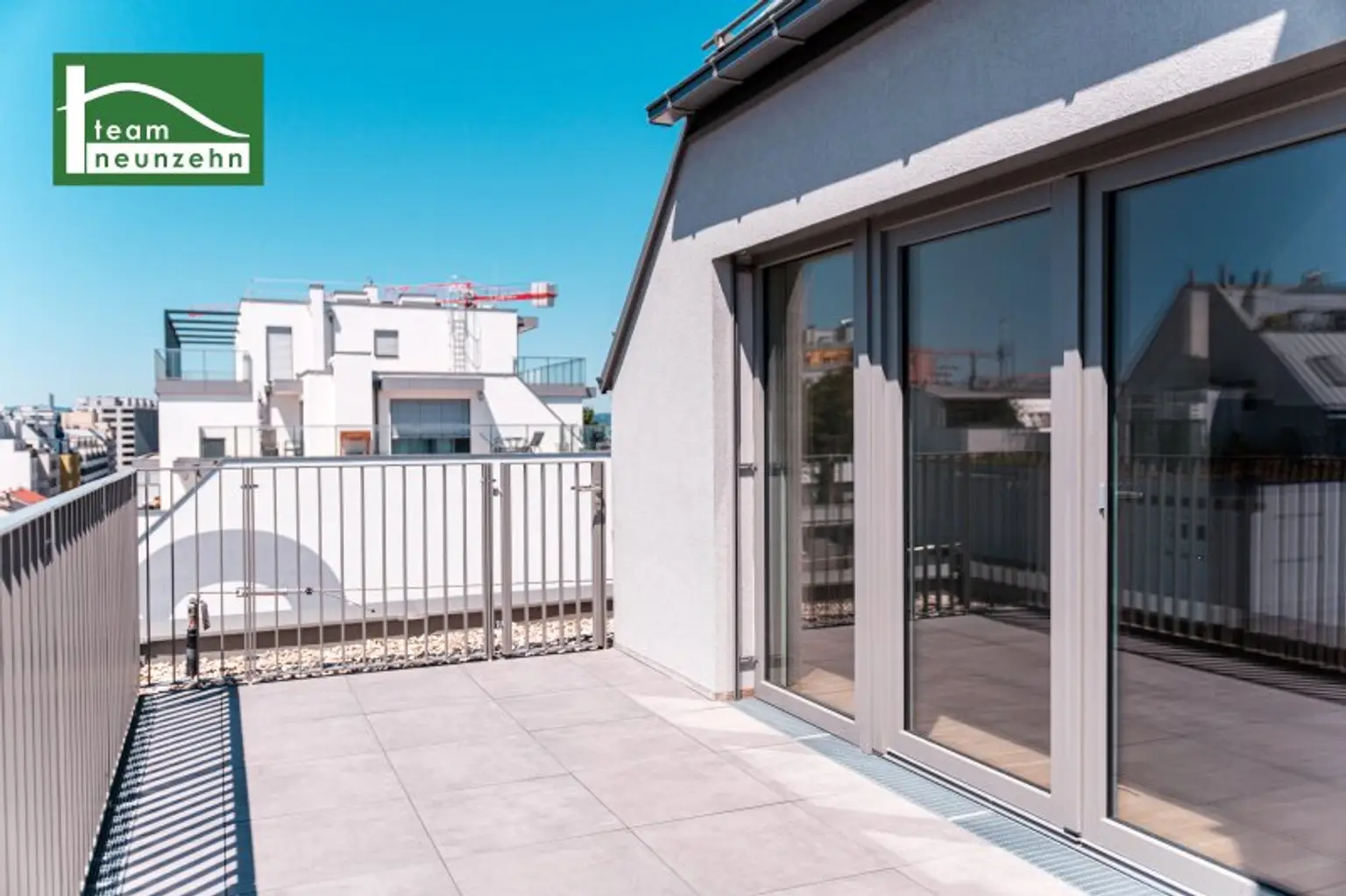 MODERN LIVING – Erstbezugs-Wohntraum auf Eigengrund nähe U1 mit energieeffizienter Erdwärme. - WOHNTRAUM