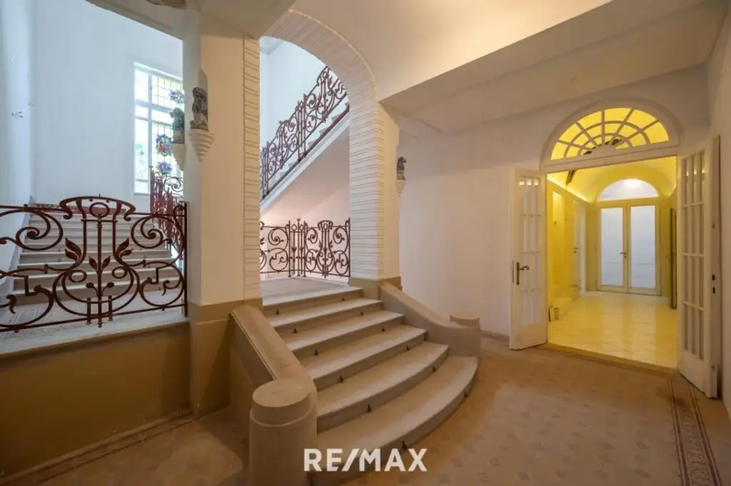 Rarität: Stadt-Villa mit weitläufigem Garten an exklusiver Hietzinger Adresse