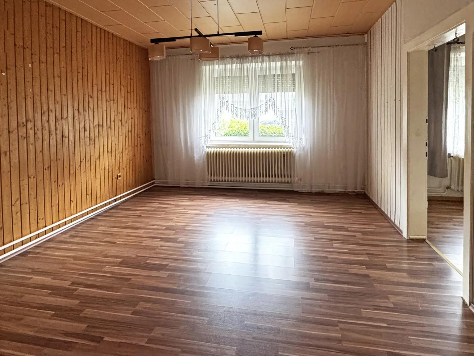 "Eckgrundstück - Haus/Bungalow mit schönem Garten!"