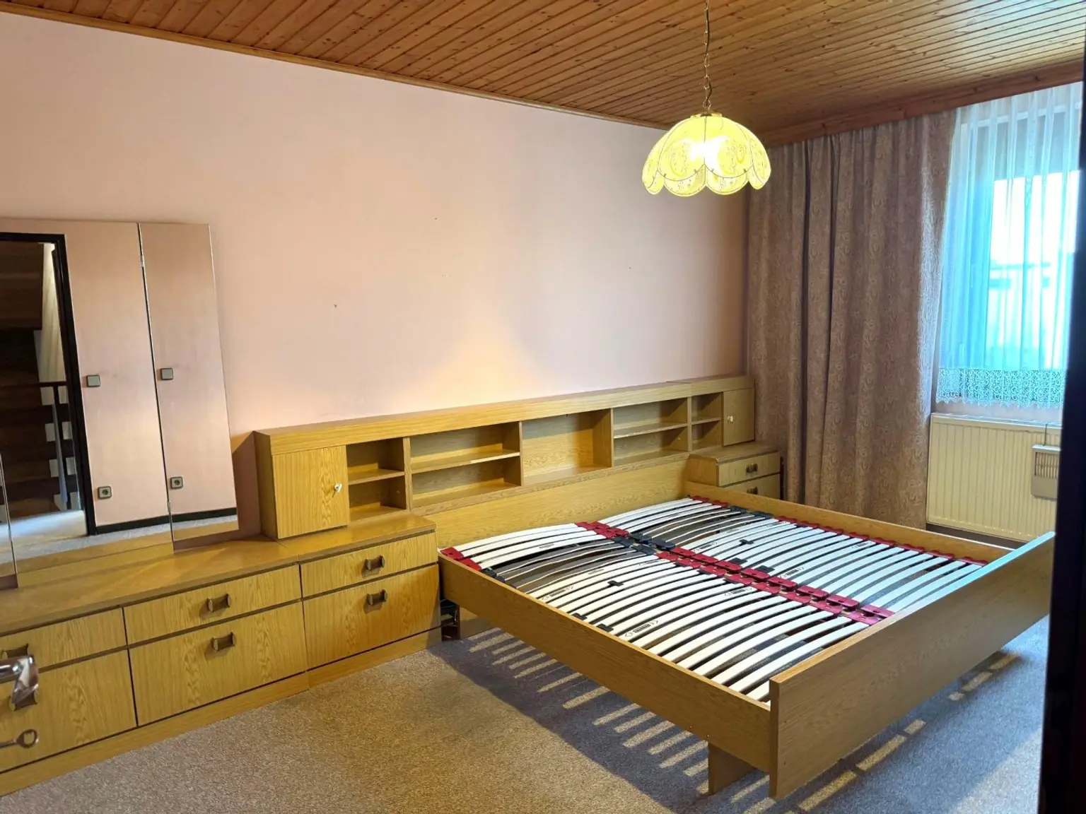 Zimmer 2 OG