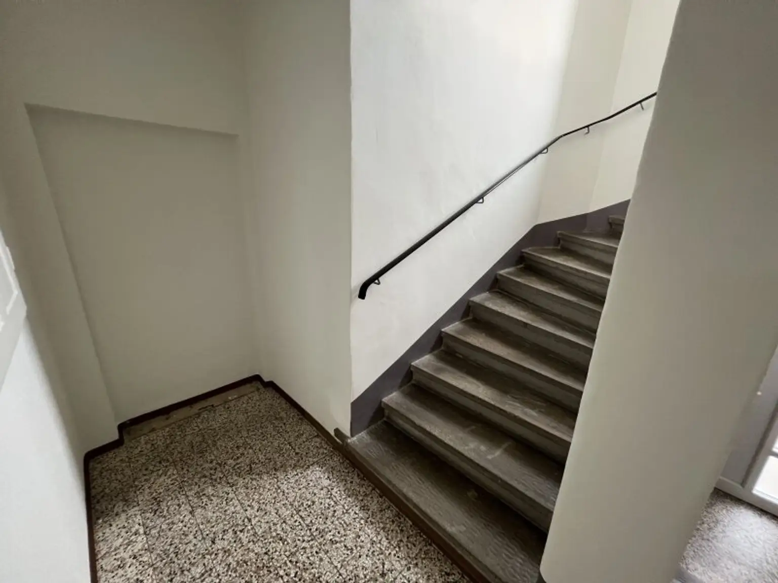 Top sanierte 4-Zimmer-Wohnung in der Neustadt - fußläufig zum Bahnhof und Krankenhaus!