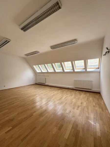 Moderne Büro-/Praxisfläche in 1040 Wien