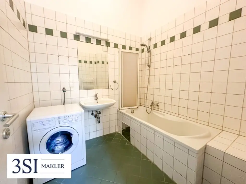 Großzügige Sonnenterrasse + absolute Privatsphäre - Helle 3-Zimmer-Wohnung in eleganter Altbauliegenschaft im 3. Bezirk