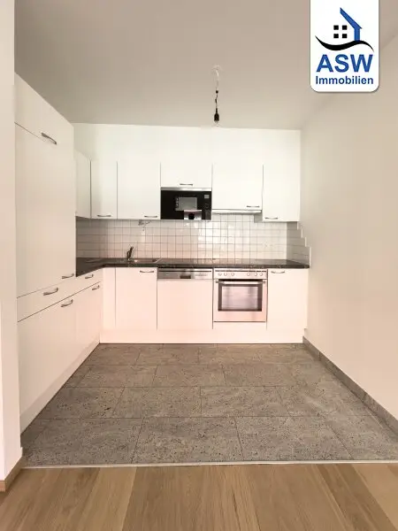Moderne, perfekt aufgeteilte 3-Zimmerwohnung mit Loggia und Terrasse in U-Bahn-Nähe
