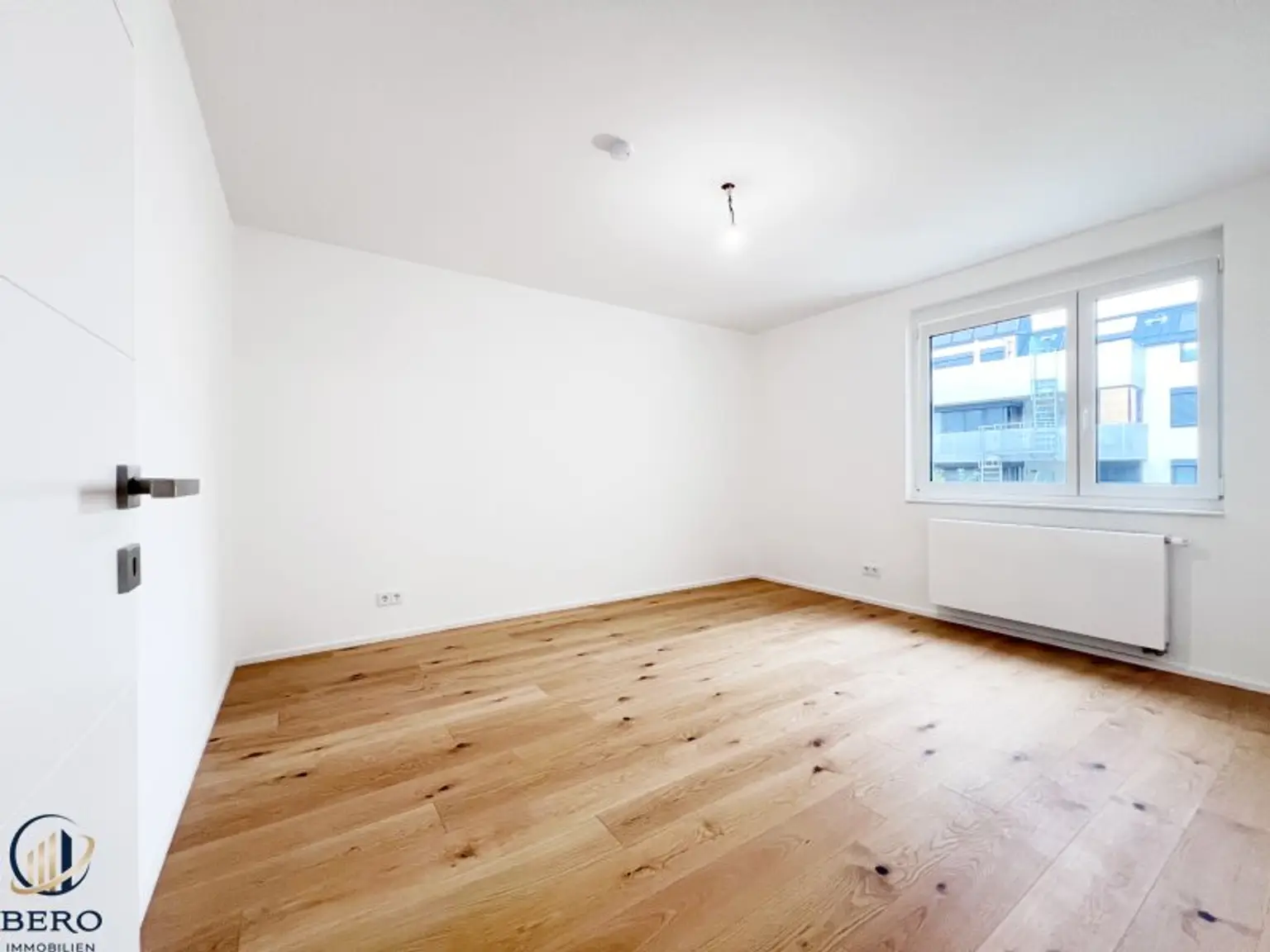 Zimmer 2 unmöbliert