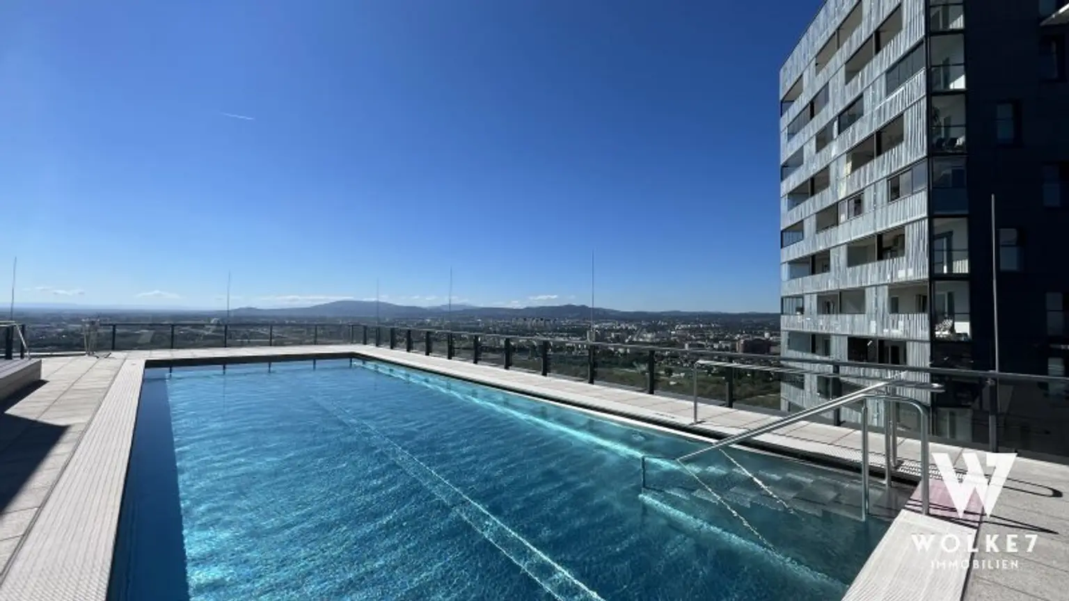 Exklusives Wohnen im Monte Verde Tower mit Loggia, Dachpool & Concierge-Service I I 3-Zimmer-Neubau I Nähe Wienerberg