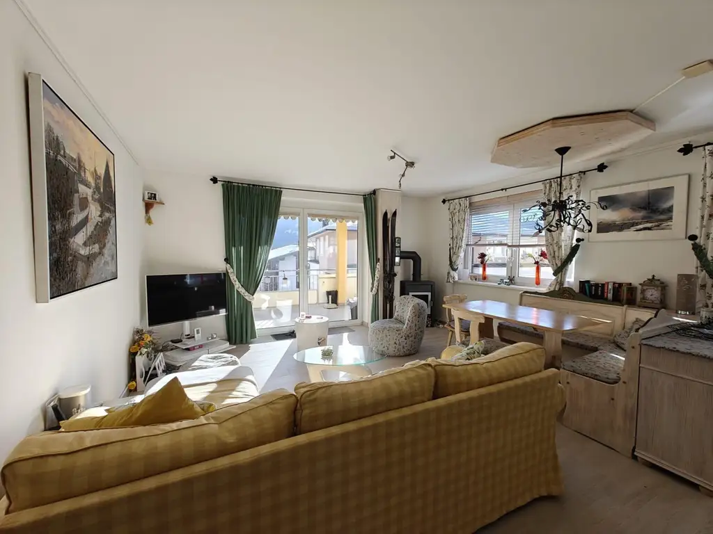 3-Zimmer-Wohnung mit Südterrasse in Toplage