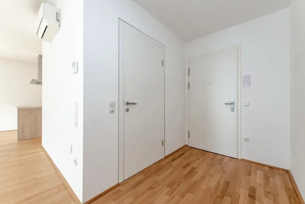 Ab Oktober! Nahe U3! Terrasse mit Weitblick! Prima 3-Zimmer-Wohnung zu vermieten!