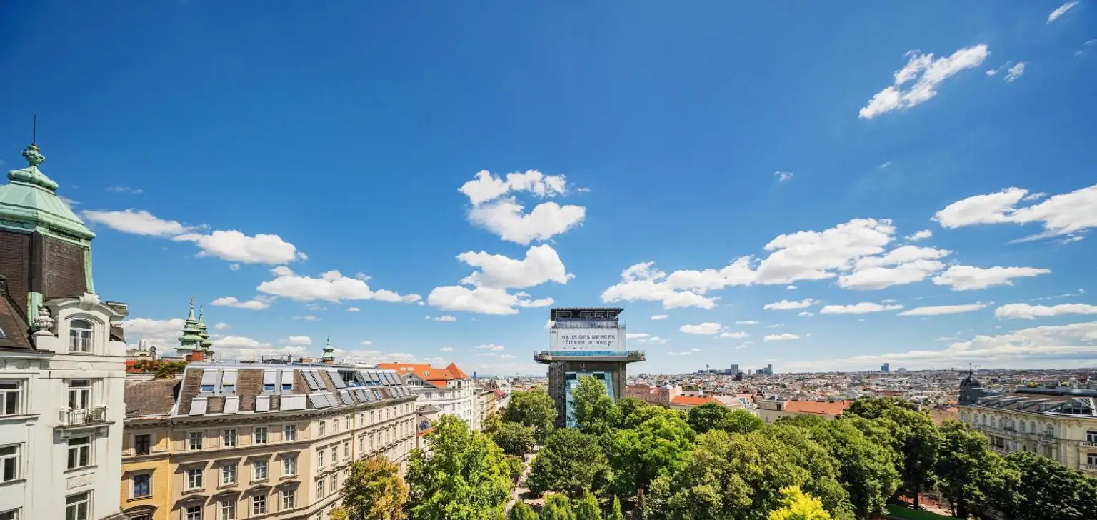 Exklusive Penthouse-Maisonette mit Panoramablick – Direkt am Haus des Meeres!