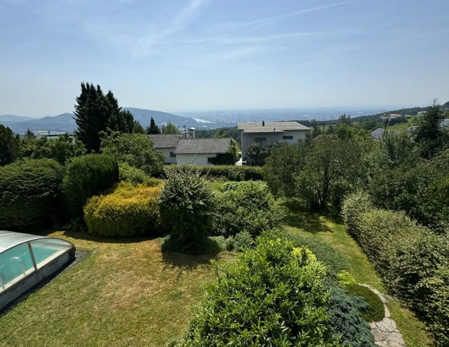 Traumliegenschaft mit Blick über Linz