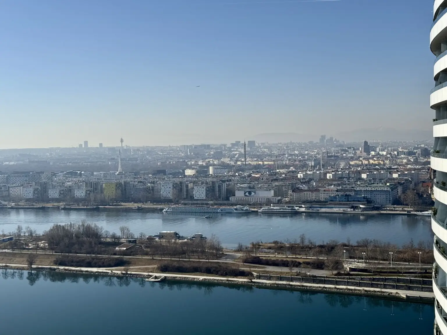 Provisionsfrei und Erstbezug - U1 Donauinsel vor der Türe - außergewöhnliche Liegenschaft inklusive täglichem Urlaubsfeeling