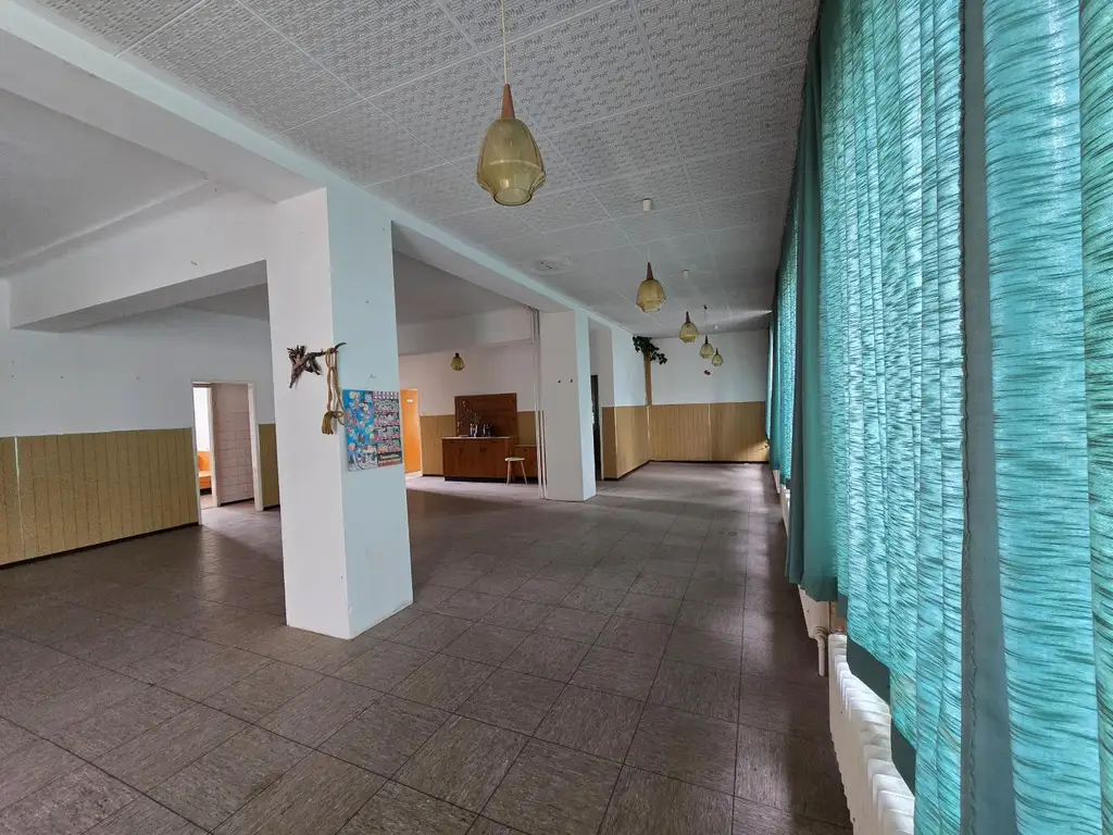 Großes Haus mit Entwicklungspotenzial in Mönichkirchen / ehemaliges Hotel
