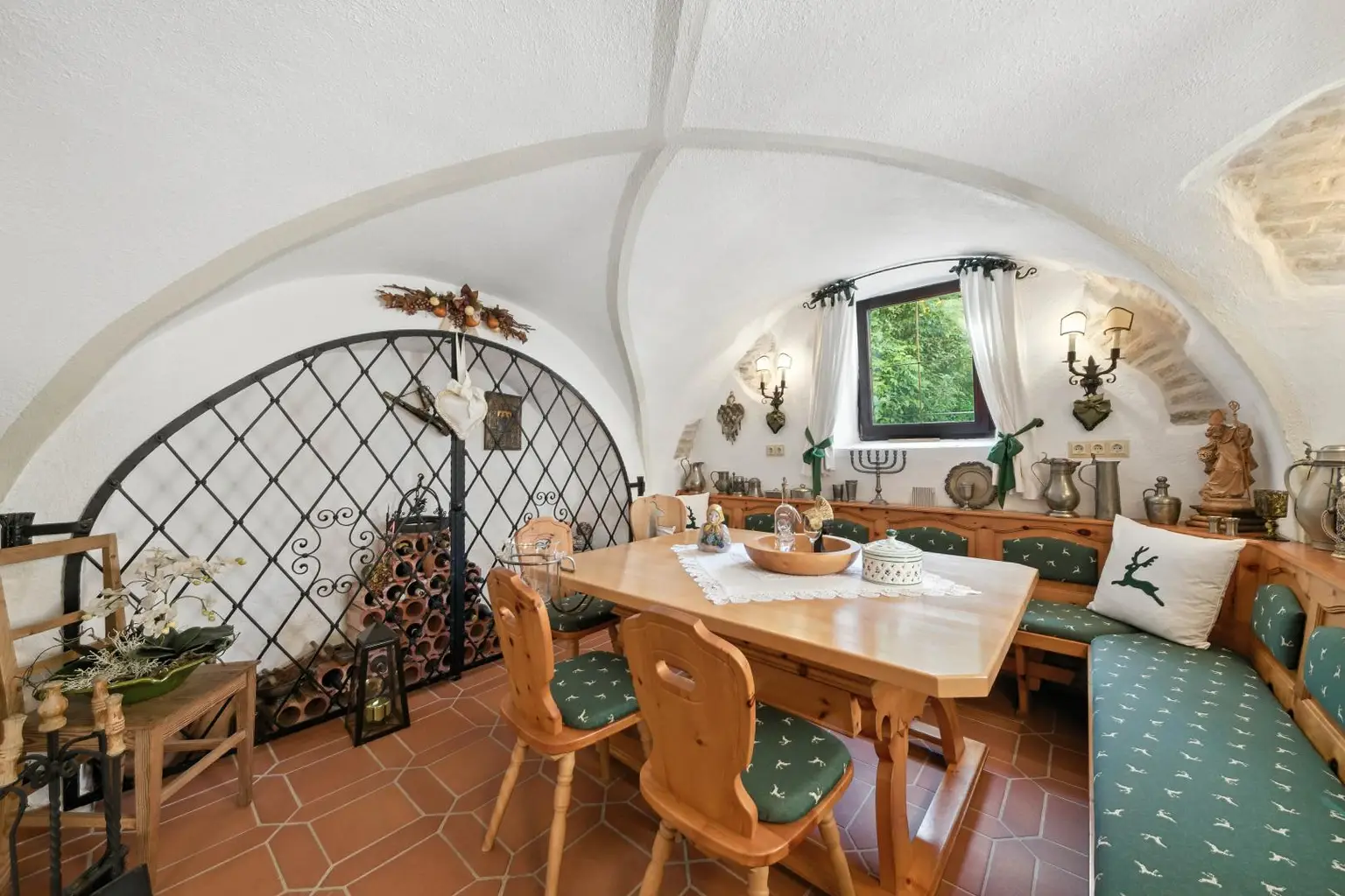 EINZIGARTIGE STILALTBAU-RESIDENZ IM HERZEN DER KREMSER ALTSTADT!