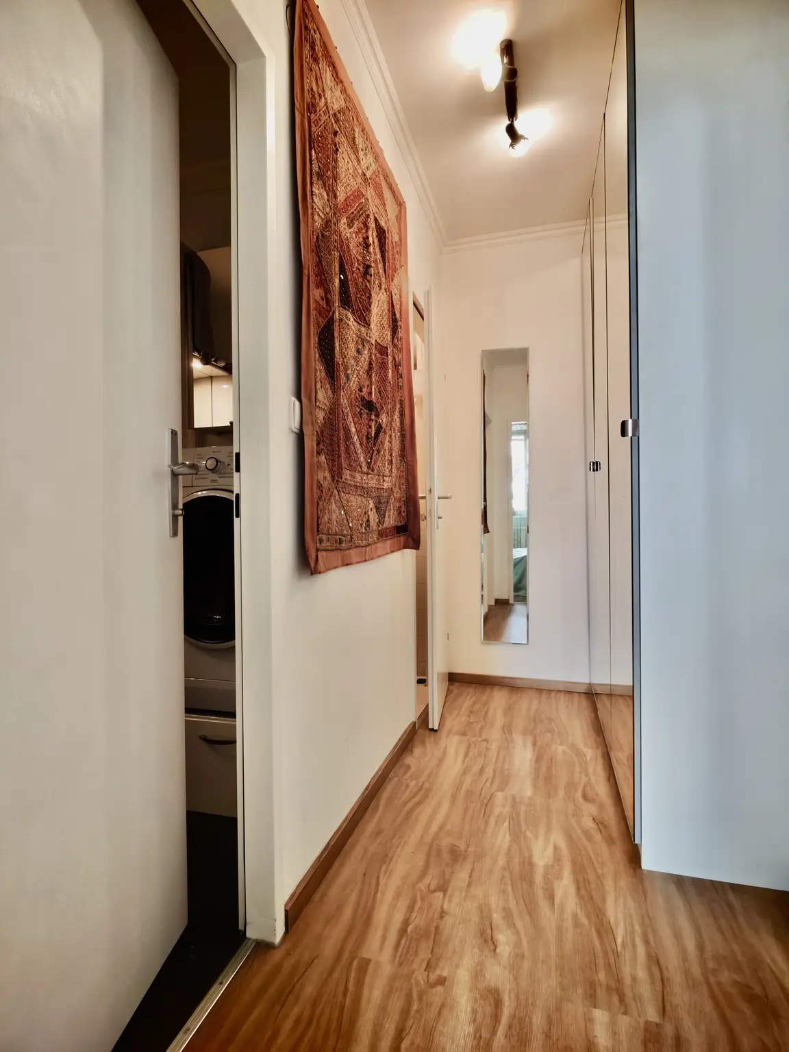 Charmante 2-Zimmer-Dachgeschosswohnung mit Ruheterrasse im 17. Bezirk