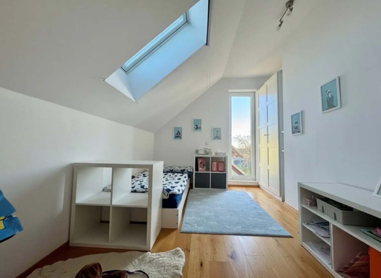 Modernes Einfamilienhaus mit exklusivem Schwimmteich/Naturpool