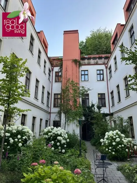 Miete mit Kaufoption: Rarität im Biedermeierhaus: Wohnen in einem wunderbar renovierten und denkmalgeschützten Kleinod
