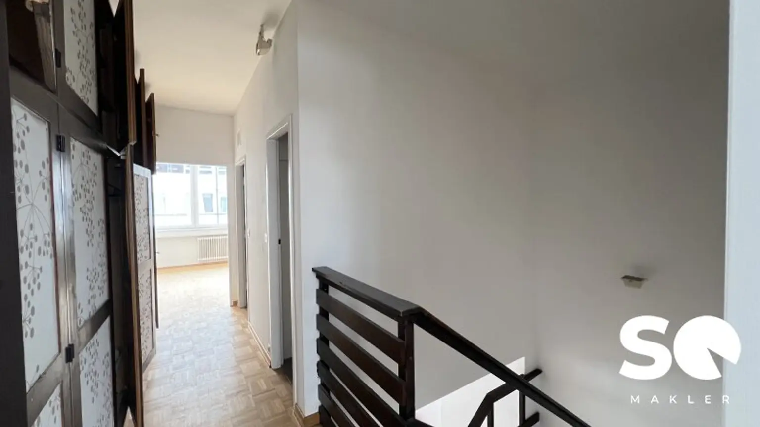 # SQ - MAISONETTE WOHNUNG IM REIHENHAUSSTIL MIT LOGGIA - 3 EBENEN