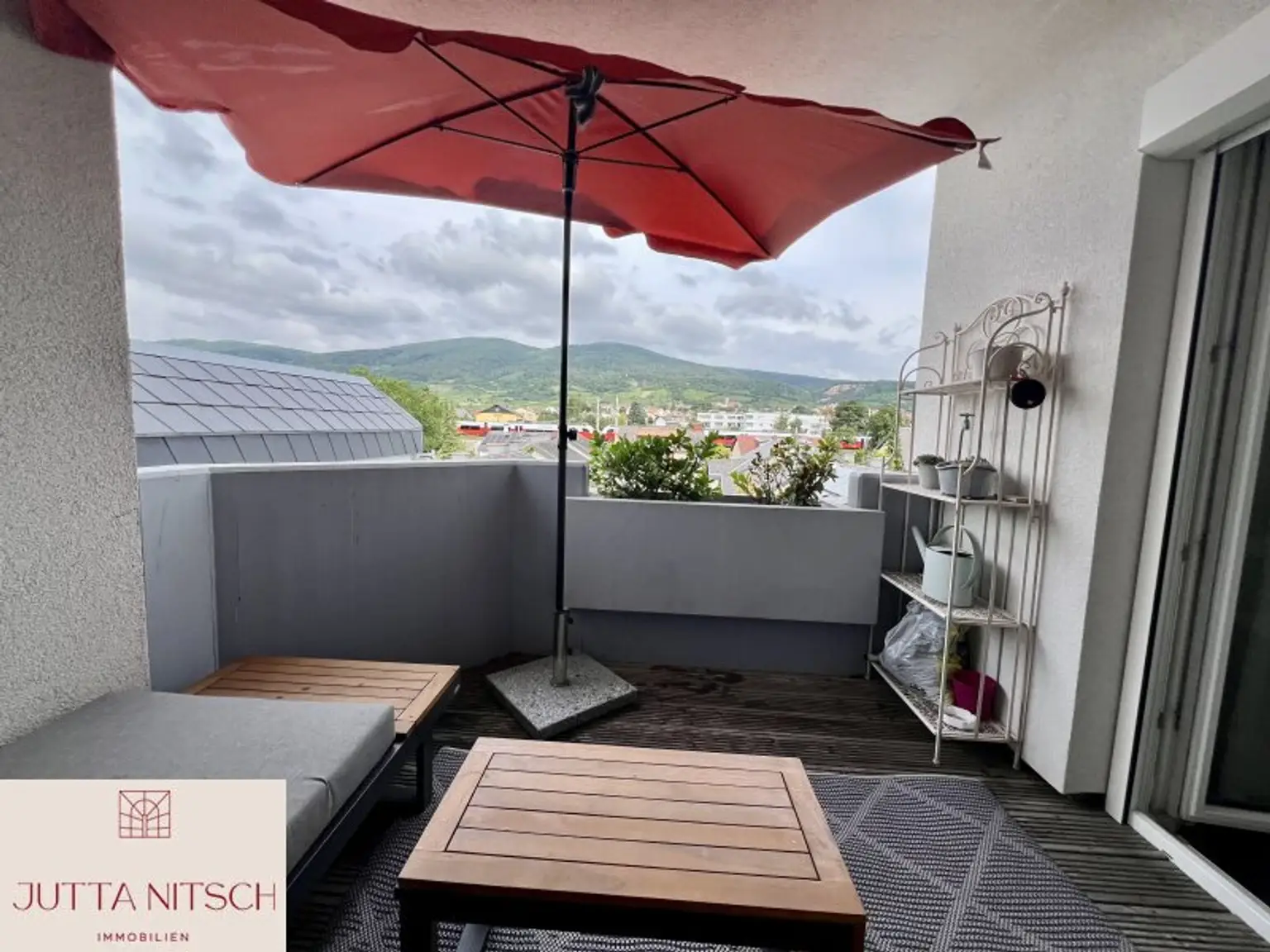 Schöne 3-Zimmerwohnung mit Balkon und Garagenplatz - über den Dächern von Gumpoldskirchen