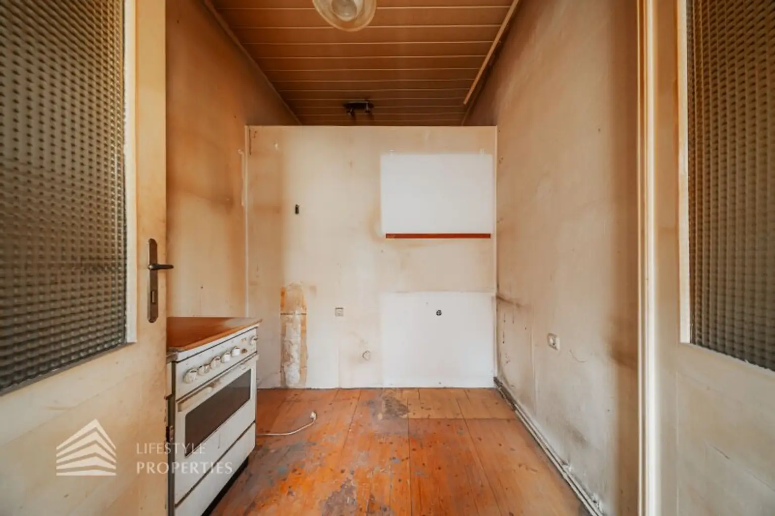 Helle 2-Zimmer Wohnung, Nähe Meiselmarkt