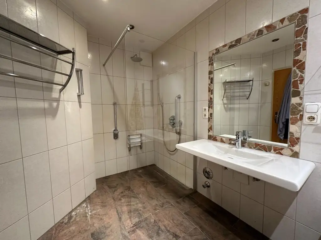 Großzügige Wohnung in Toplage – 4 Zimmer mit Alpenpanorama!
