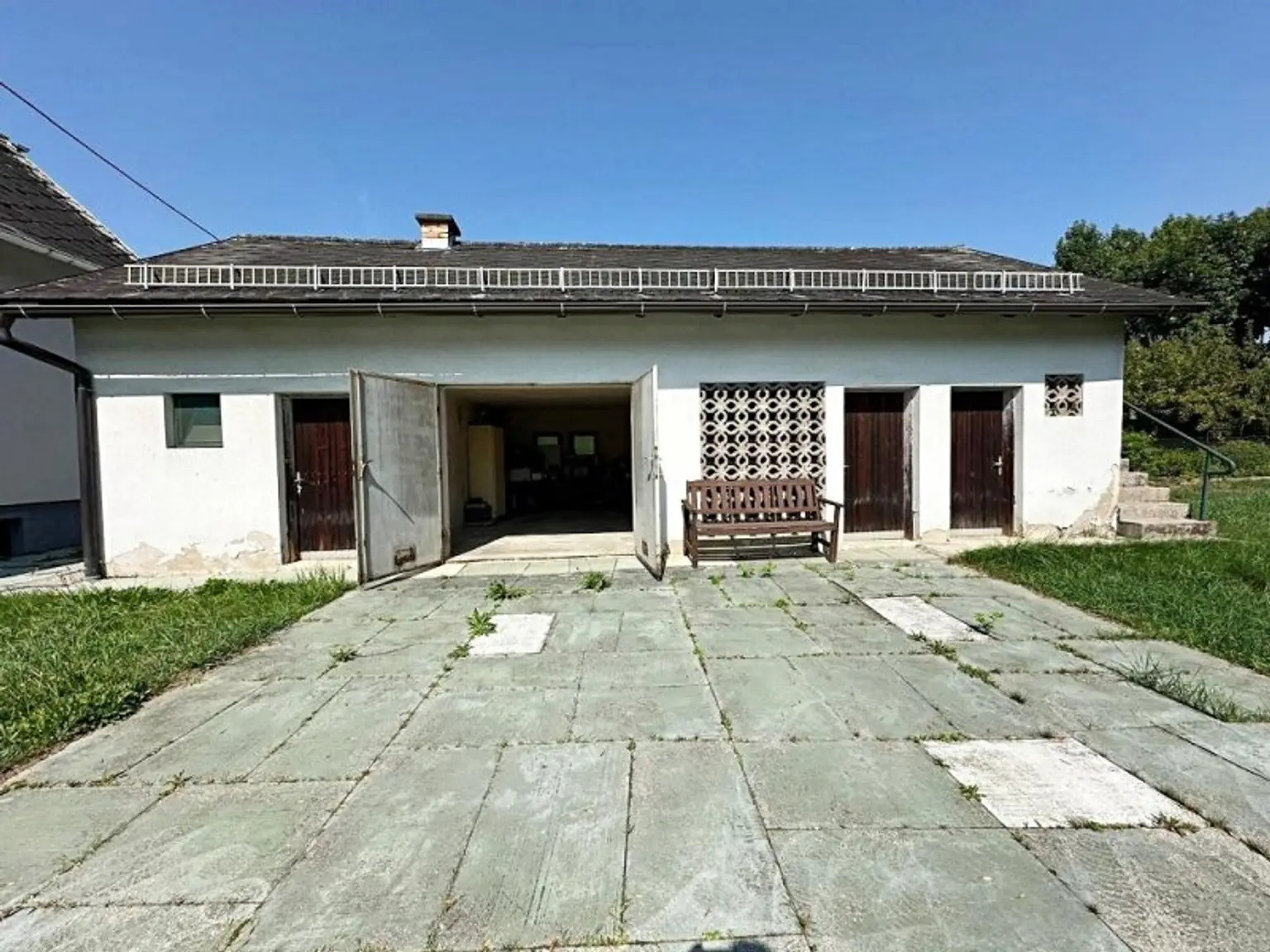 GRÜN. GROSSZÜGIG. VIELSEITIG. Einfamilienhaus mit Potential, 5 Zimmer, Wohnküche, 1139 m2 Grundstück, Wirtschaftsgebäude
