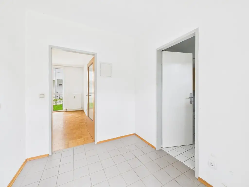 LINZ / URFAHR (PLESCHING): Perfekt aufgeteilte WOHNUNG mit ca. 44,4 m² Wohnfläche + Eigengarten ca. 28,7 m²