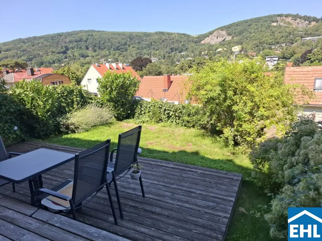 Wohnerlebnis mit traumhaftem Ausblick und uneinsehbarem Garten