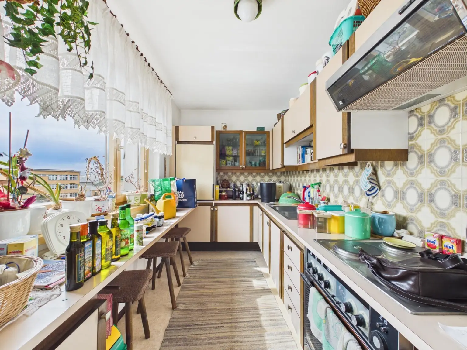 CAM04191G0-PR0088-STILL006