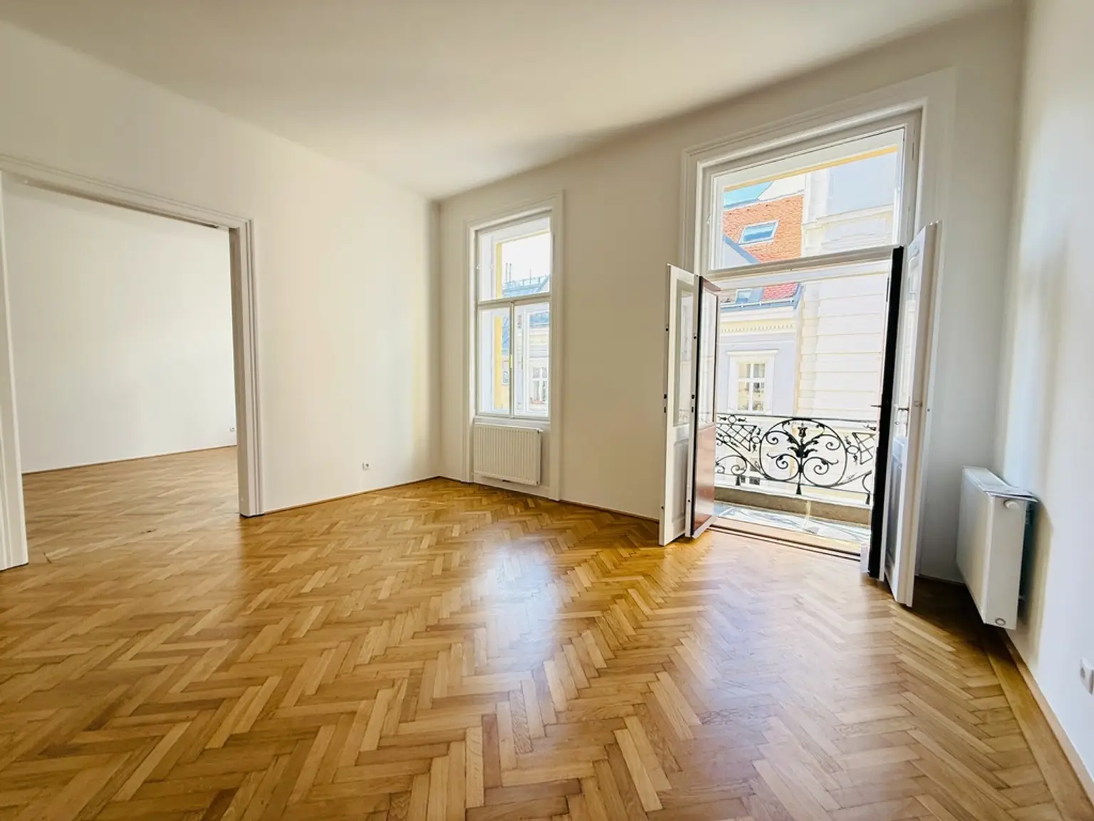 RUHELAGE | PERFEKTE 3 ZIMMER | TRAUMHAFTER ALTBAU | U-BAHN NÄHE