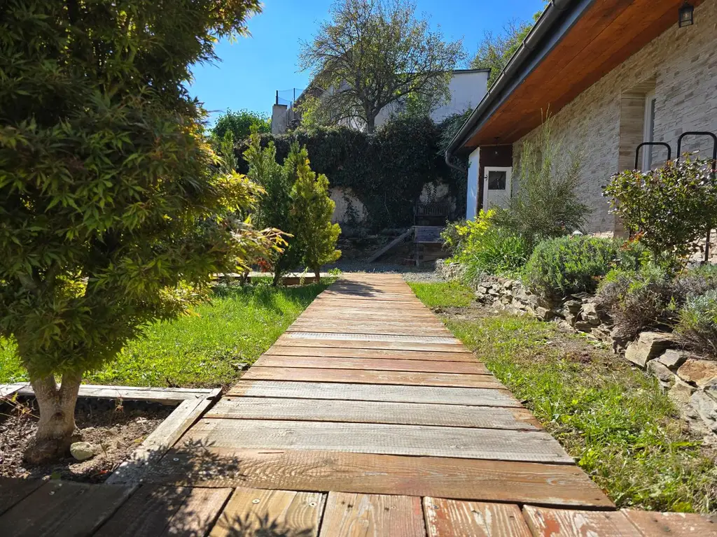 Einfamilien-/Ferienhaus verbindet historischen Charme mit modernem Wohnkomfort mit Burgblick - auch Hauptwohnsitz möglich!