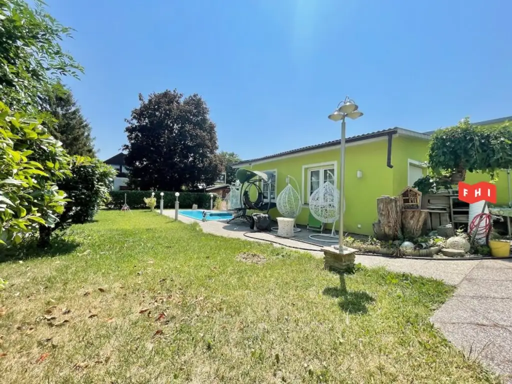 Erweiterbares 4 Zimmer Einfamilienhaus mit Garage, Pool & Gartenhaus