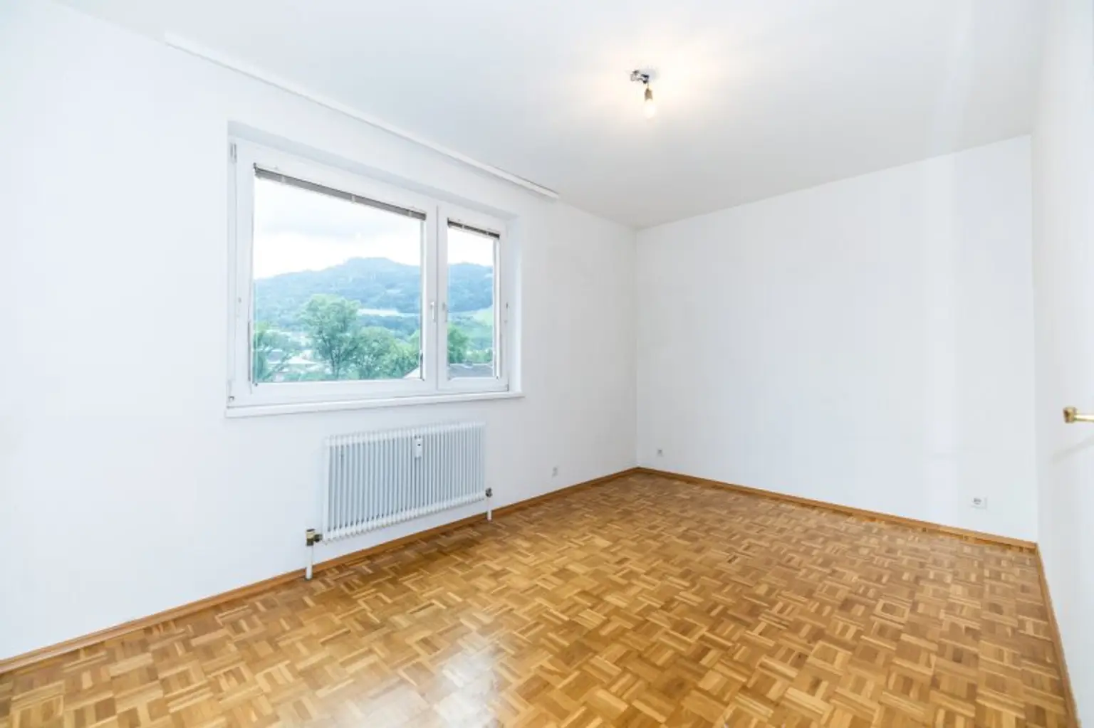 ZENTRAL I GRÜNBLICK I LOGGIA MIT MARKISE I LICHTDURCHFLUTET I RUHELAGE I AB SOFORT I PROJEKT WOHNEN I
