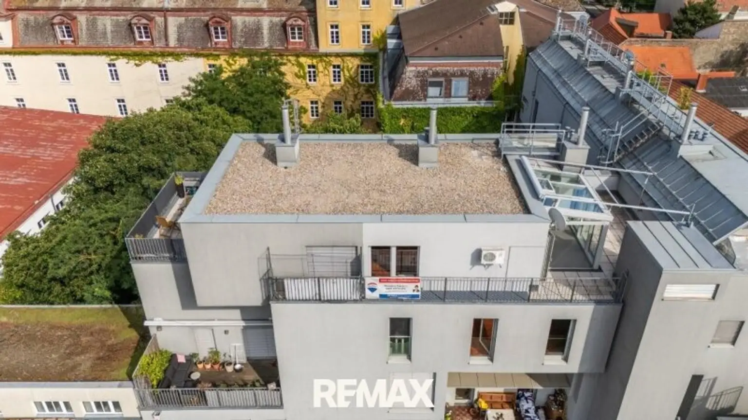 30 Penthouse 1210