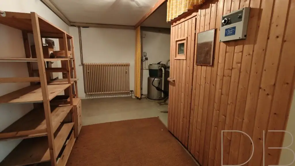 (Bau-) Grundstück in traumhafter Eisentstädter Lage mit vollunterkellerten Bungalow zu verkaufen! FÖRDERUNGSWÜRDIG!