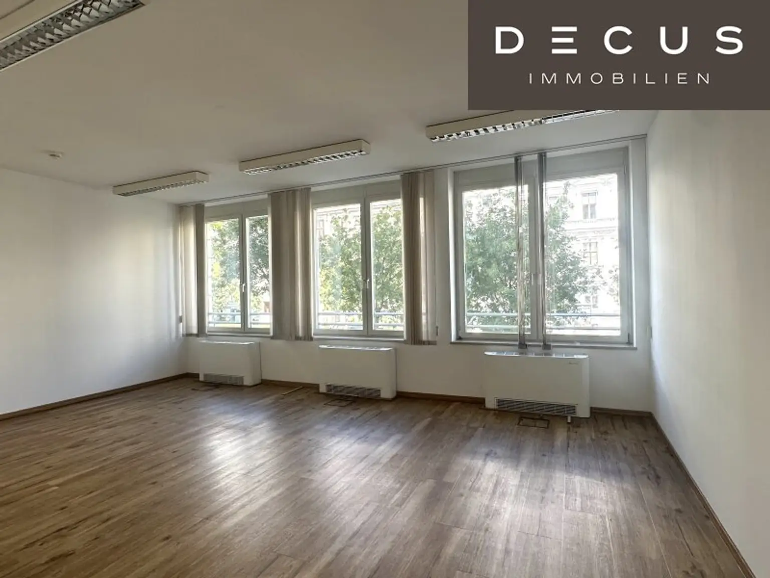 + + + EG + 1.OG Bürofläche über 2 Ebenen + + + nahe VOTIVKIRCHE + + +