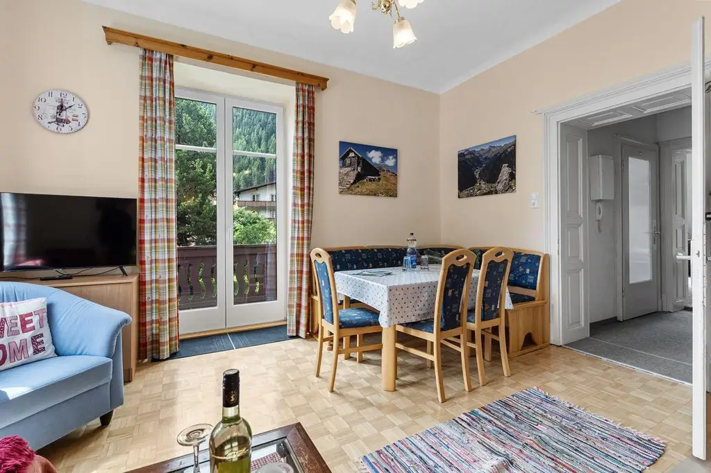 Charmantes Haus mit Ferienwohnungen im Herzen von Mallnitz
